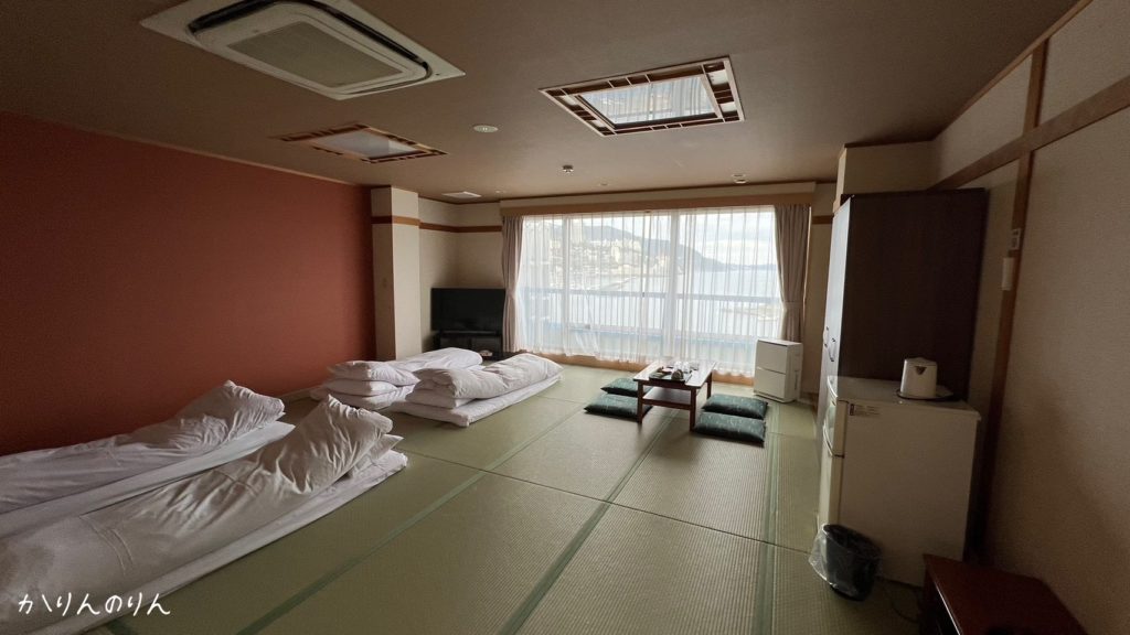 uomisaki-hotel-room