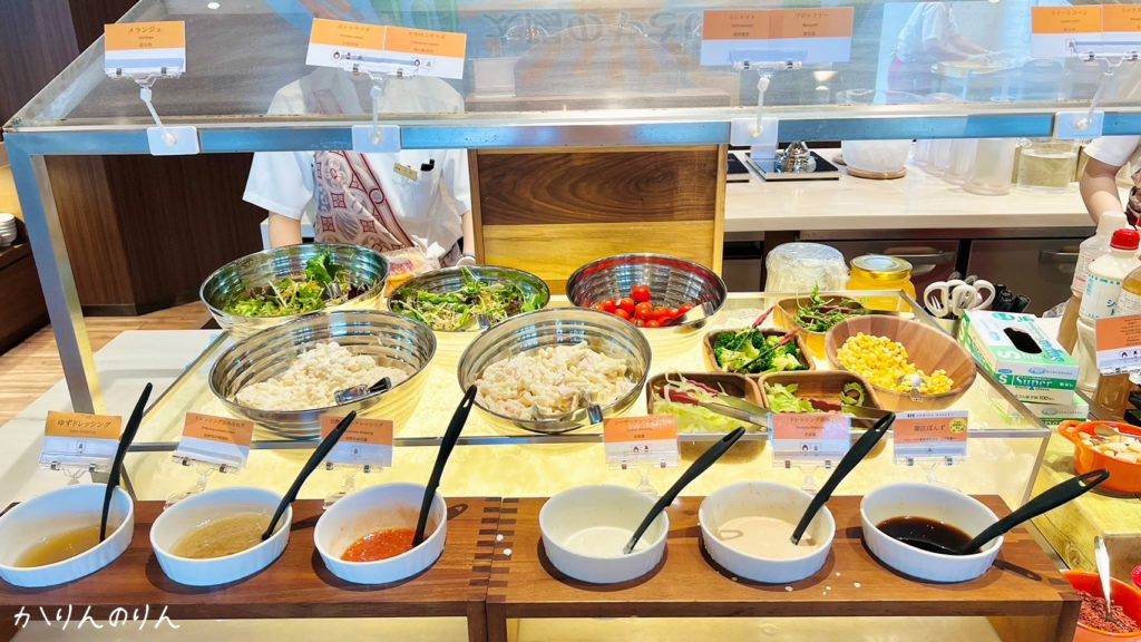 ヒューイットリゾート那覇の朝食ビュッフェメニュー(ハンバーガーの選べるソース)